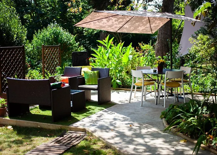 Mirguet Au Jardin * Saint-Elix-le-Chateau