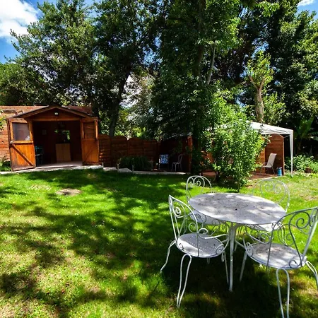 Privatunterkunft Mirguet Au Jardin *